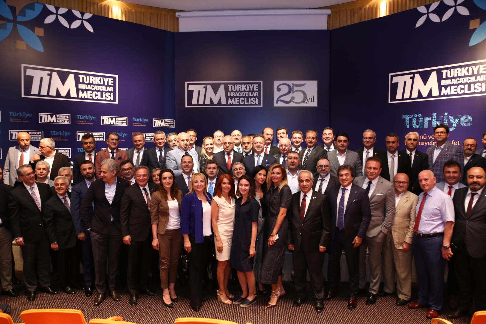 Türkiye’de kişi başı tasarruf 15 bin liraya dayandı